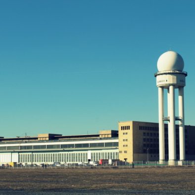 Wenn Gebäude reden könnten - Eine Tour durch den stillgelegten Flughafen Tempelhof