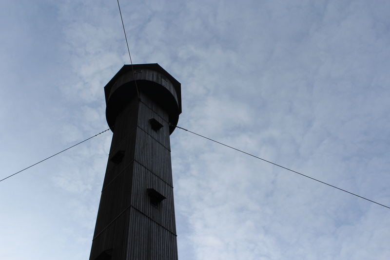 Turm der Einheit, Heldrastein