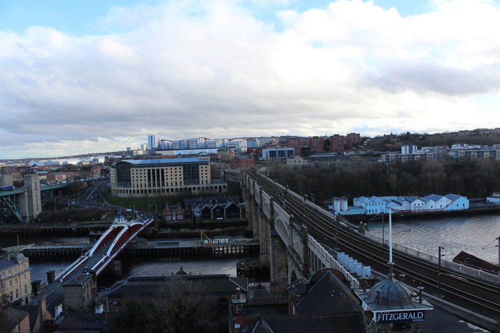 Der Blick vom Castle auf die High Level und Swingbridge.