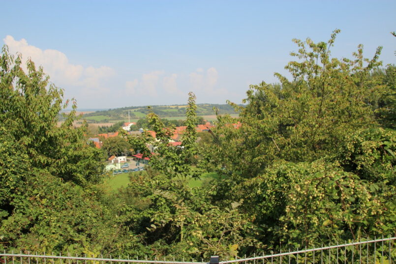 Blick auf Dulleda Wandern im Kyffhäuser - Gebirge - von alten Kindheitserinnerungen und dem Kaiser.