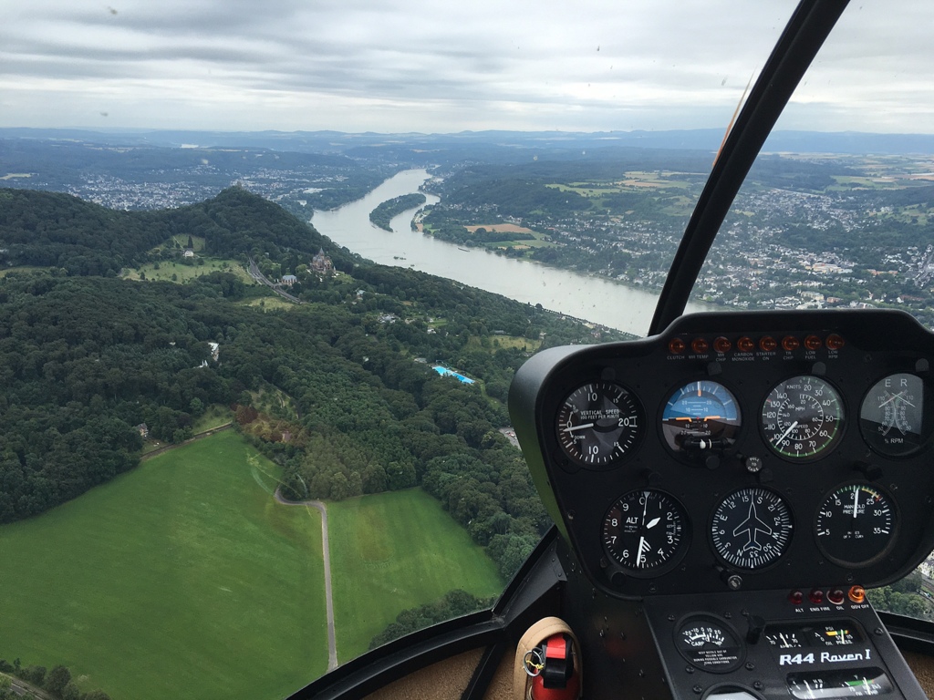 Hubschrauber Rundflug Bonn Jollydays