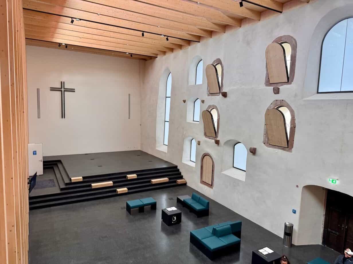 Der schiefe Turm von Bad Frankenhausen: Ein Besuch mit Kindheitserinnerungen