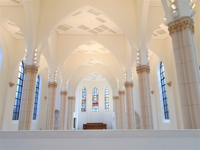 Entweihte Kirchen: Das zweite Leben von Gotteshäusern in Europa.