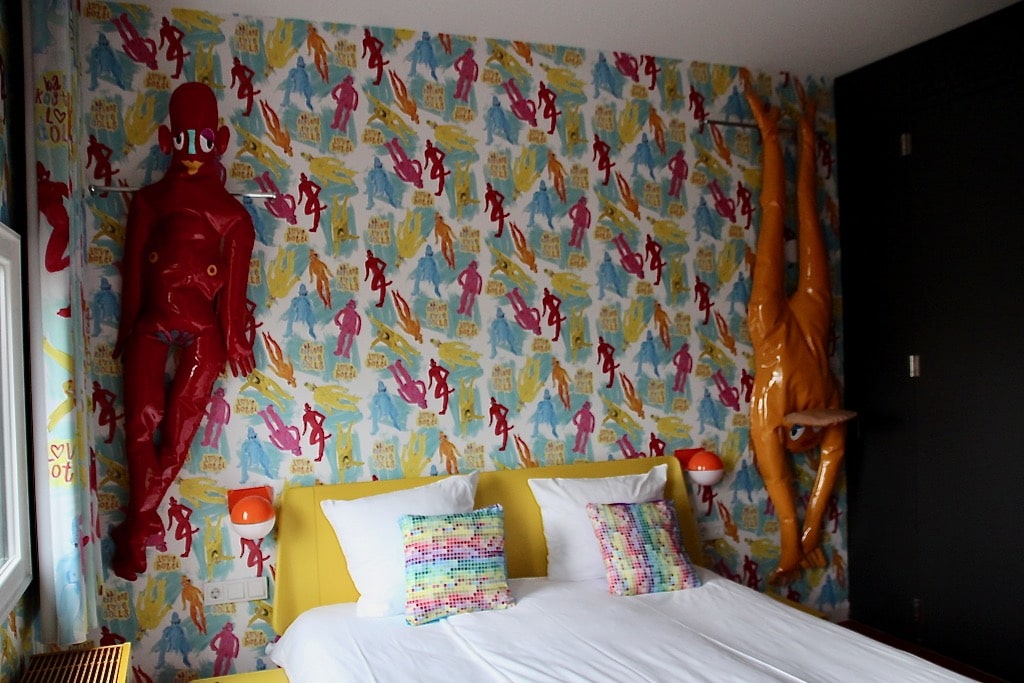 außergewöhnliche Übernachtungen in Holland - Zimmer mit Gummipuppen