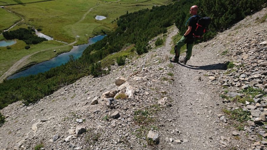 Eine Wanderung rund um den Igl Compass (3017 Meter) in Graubünden