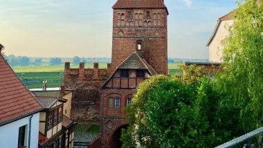 Auf Zeitreise durchs Mittelalter in der Altmark zwischen Stendal und Tangermünde Auf Zeitreise durchs Mittelalter in der Altmark zwischen Stendal und Tangermünde