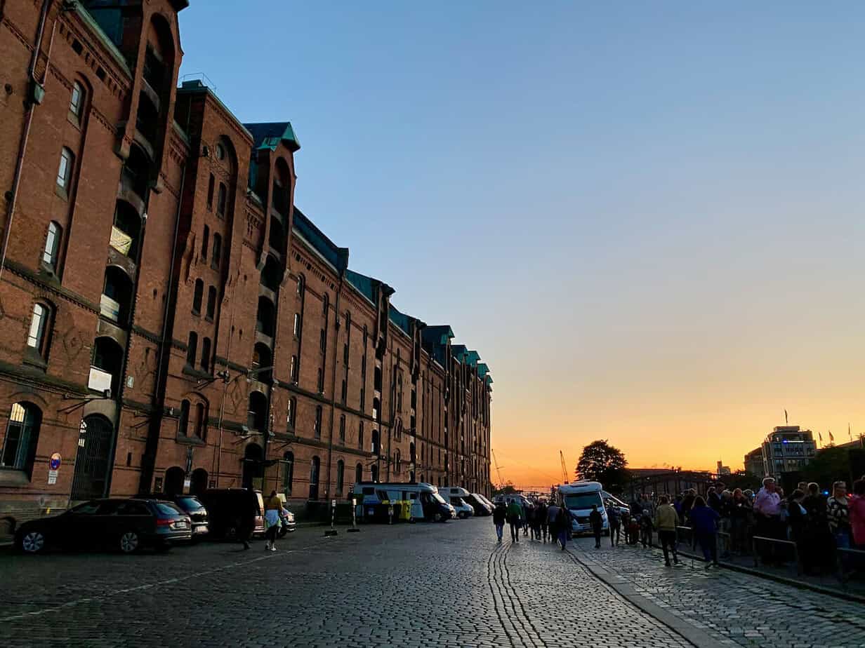 Hamburg zu Fuß erkunden - Spaziergänge durch die Hansestadt