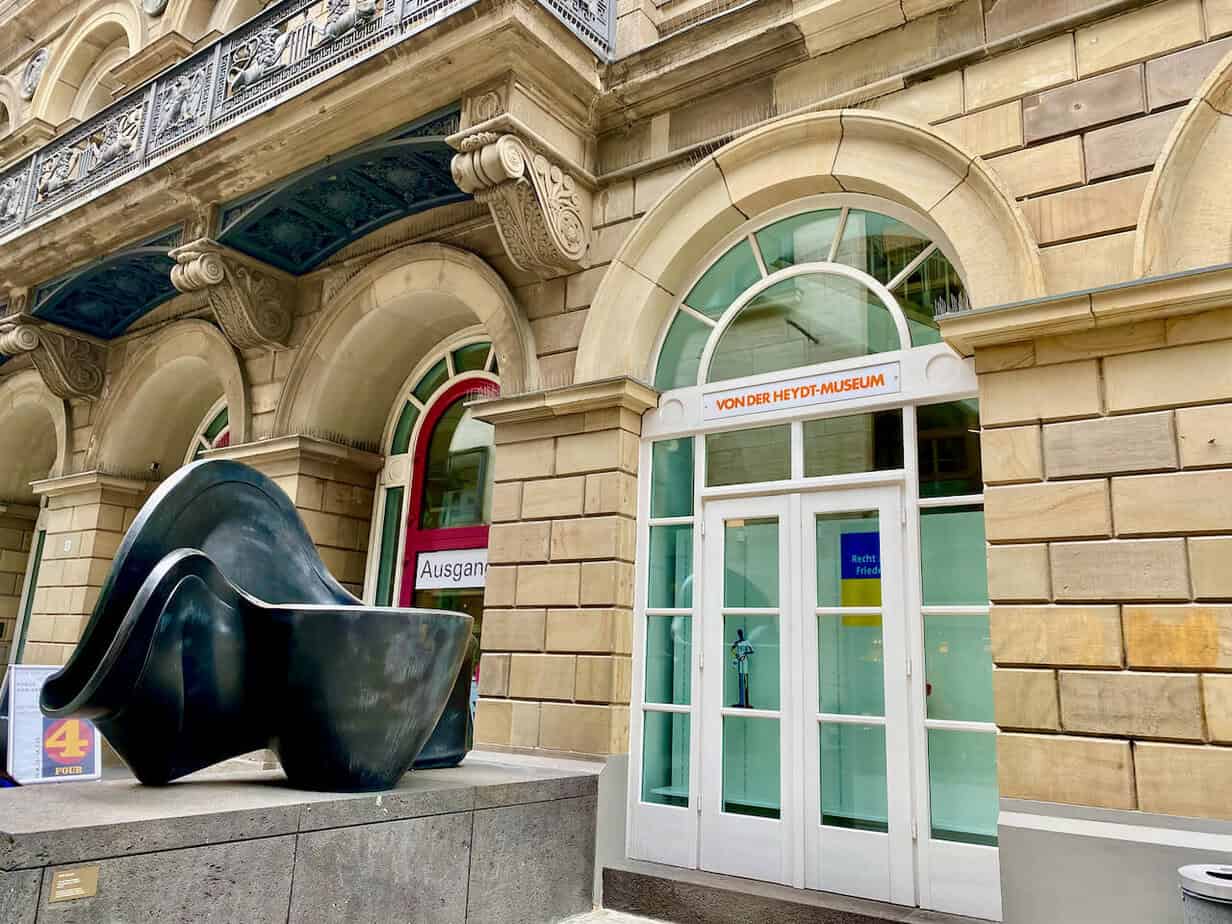Ein Besuch in Wuppertal: Sehenswürdigkeiten rund um die Schwebebahn Ein Besuch in Wuppertal: Sehenswürdigkeiten rund um die Schwebebahn