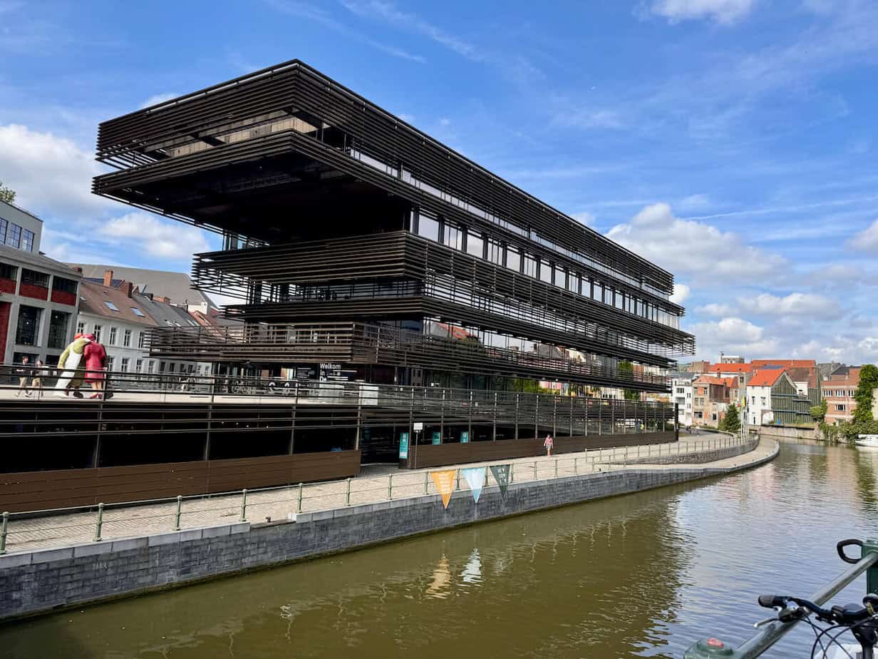 Die schönsten Bibliotheken in Europa mit Geheimtipps Die schönsten Bibliotheken in Europa mit Geheimtipps