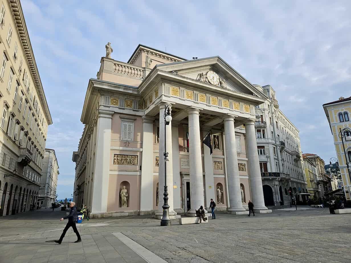 Vier Freundinnen in Triest - Ein Mädelstrip Vier Freundinnen in Triest - Ein Mädelstrip