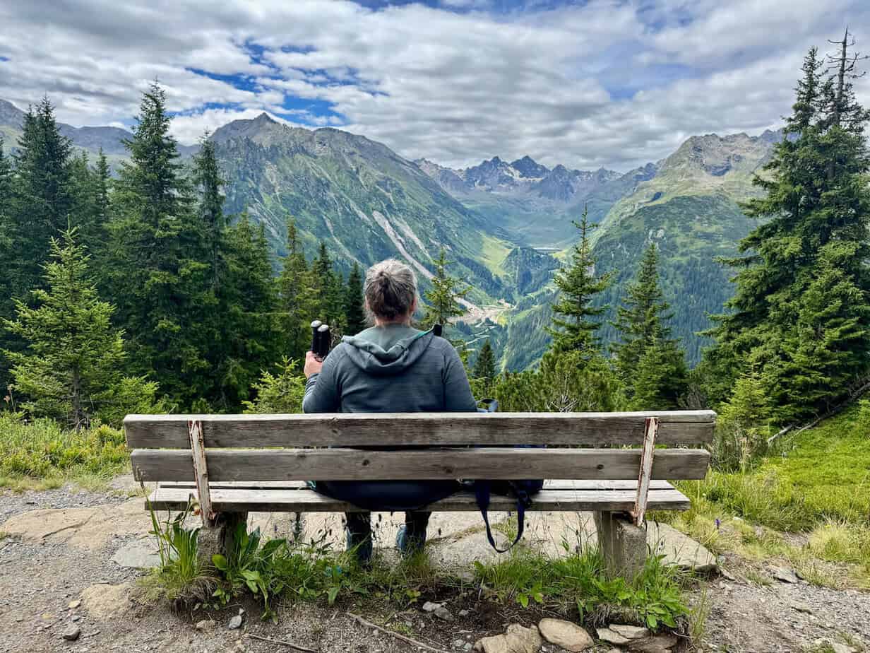 Montafon im Sommer: Eine nachhaltige Reise mit Wandern, Erlebnissen & Kees. Montafon im Sommer: Eine nachhaltige Reise mit Wandern, Erlebnissen & Kees.