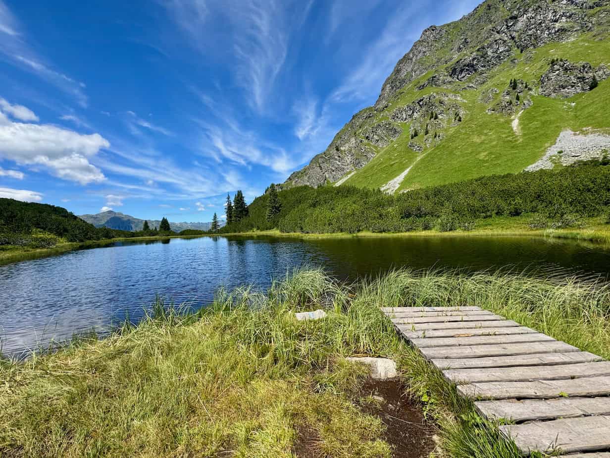 Montafon im Sommer: Eine nachhaltige Reise mit Wandern, Erlebnissen & Kees. Montafon im Sommer: Eine nachhaltige Reise mit Wandern, Erlebnissen & Kees.