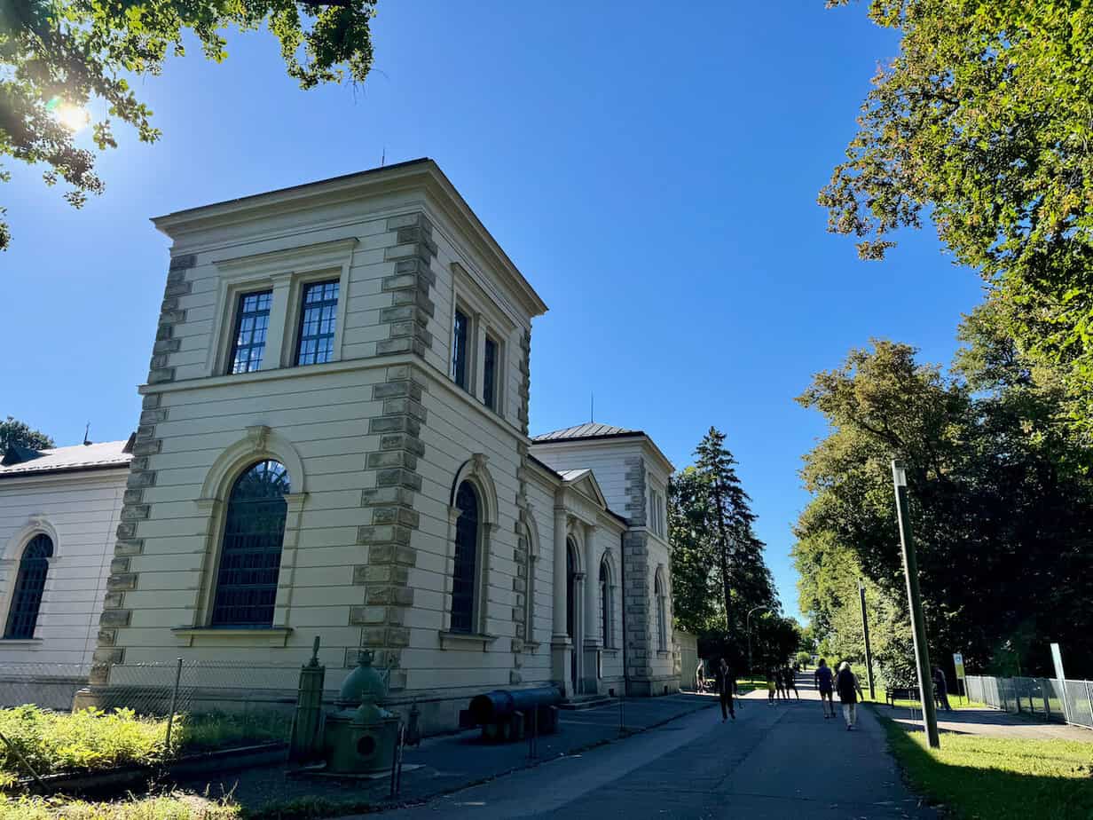 Mädelstour in Bayerisch-Schwaben zwischen Augsburg und Nördlingen Mädelstour in Bayerisch-Schwaben zwischen Augsburg und Nördlingen