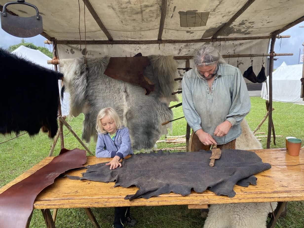 Zeitreise mal anders: Der Mittelaltermarkt auf Burg Rabenstein Zeitreise mal anders: Der Mittelaltermarkt auf Burg Rabenstein