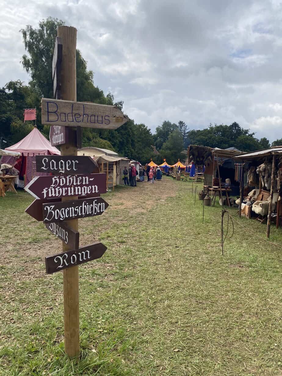 Zeitreise mal anders: Der Mittelaltermarkt auf Burg Rabenstein Zeitreise mal anders: Der Mittelaltermarkt auf Burg Rabenstein