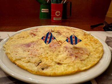 Pfannkuchen im Pfannkuchenzug Winter in Friesland: An der niederländischen Wattenküste