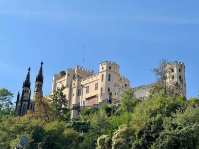 Schloss Stolzenfels von unten Flusskreuzfahrt auf dem Rhein - (m)ein Versuch