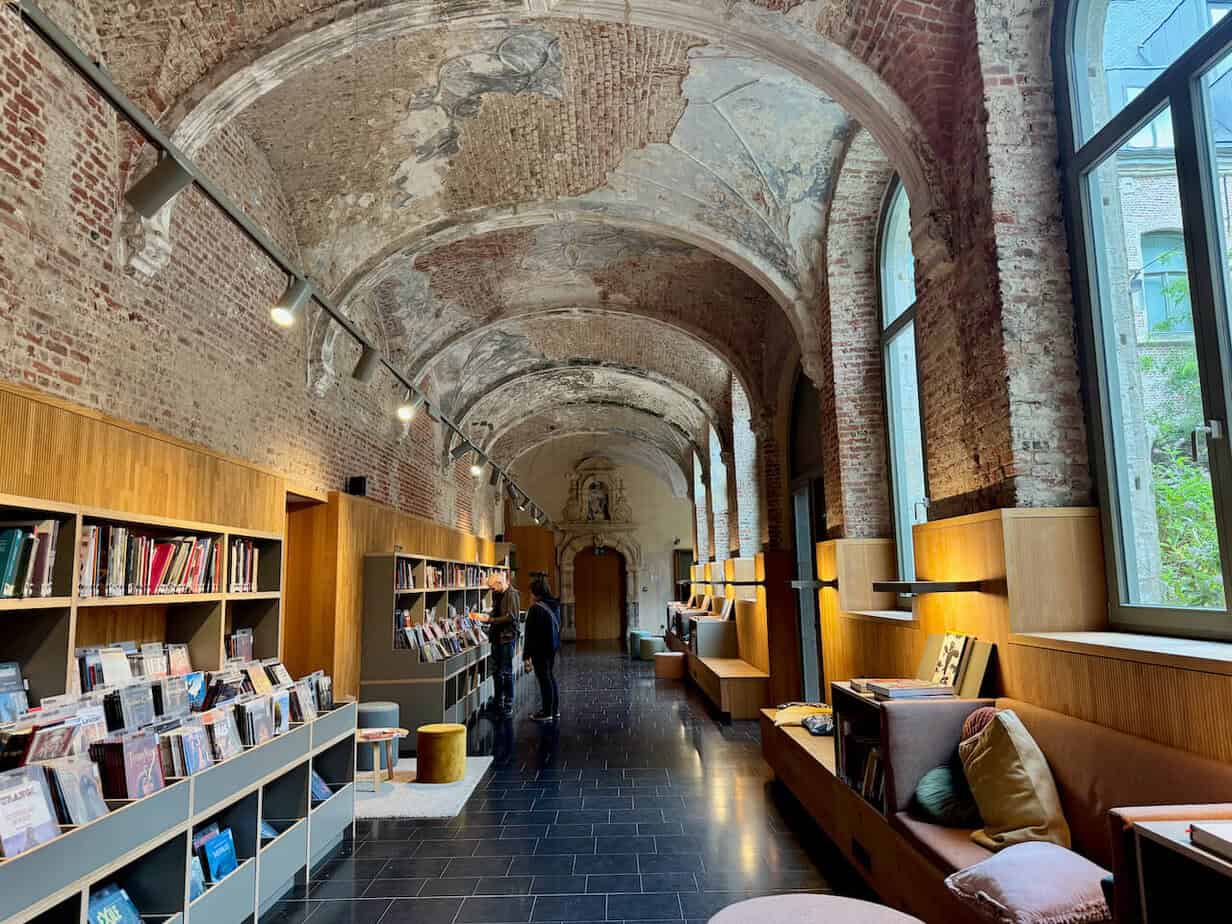 Die schönsten Bibliotheken in Europa mit Geheimtipps Die schönsten Bibliotheken in Europa mit Geheimtipps