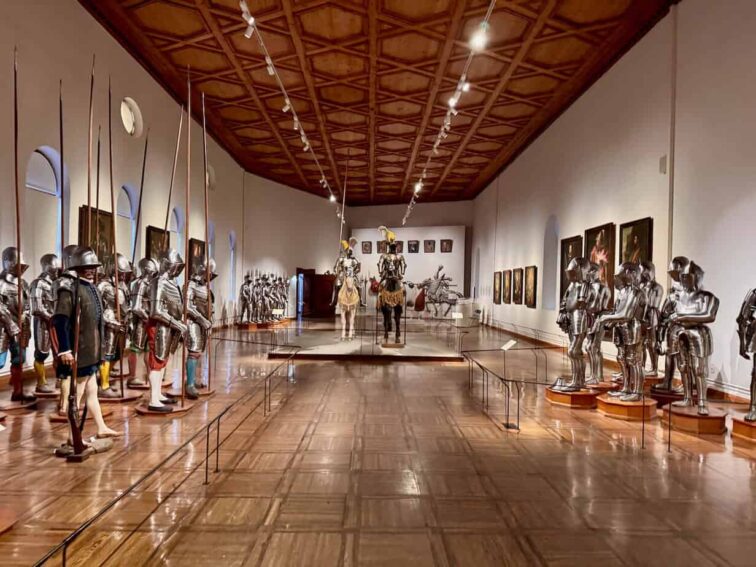 Rüstungen im Schloss Ambras Ein etwas anderes Winter-Wochenende in Innsbruck