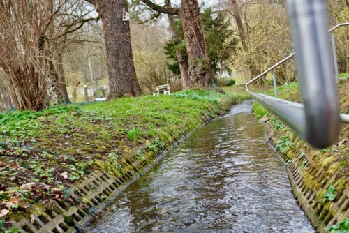 Kneippanlagen in Deutschland: Perfekte Orte für das erfrischende Wassertreten Kneippanlagen in Deutschland: Perfekte Orte für das erfrischende Wassertreten