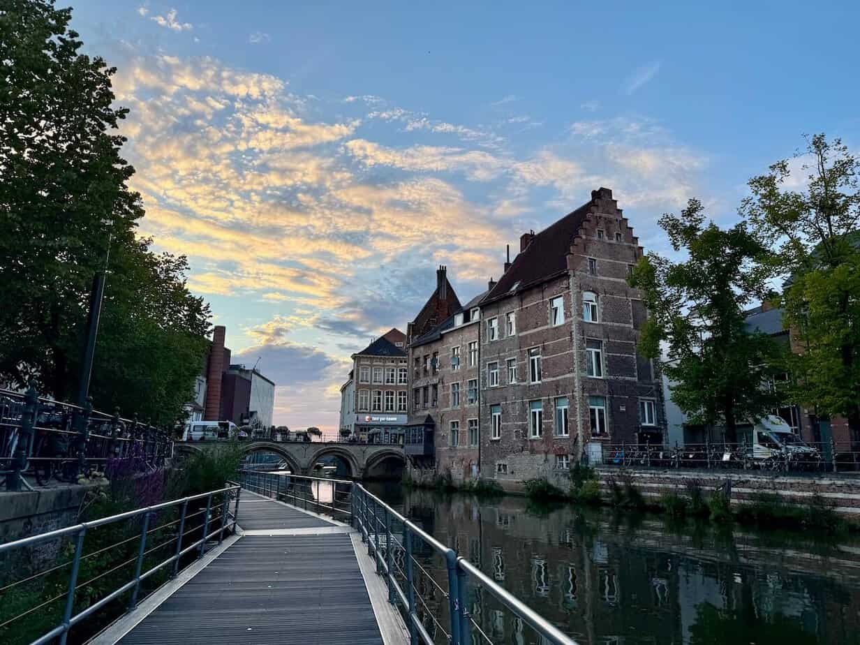 Die Burgunder in Mechelen: Besuch in der ehemaligen Hauptstadt der Niederlande Die Burgunder in Mechelen: Besuch in der ehemaligen Hauptstadt der Niederlande