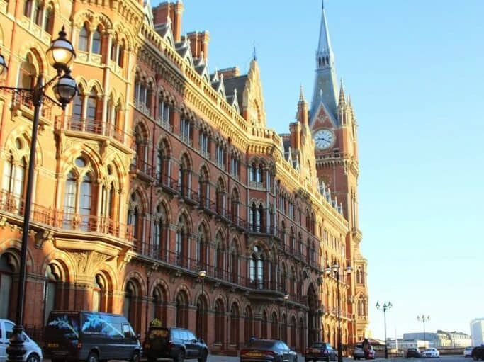 Die schönsten Bahnhöfe in Europa Die schönsten Bahnhöfe in Europa