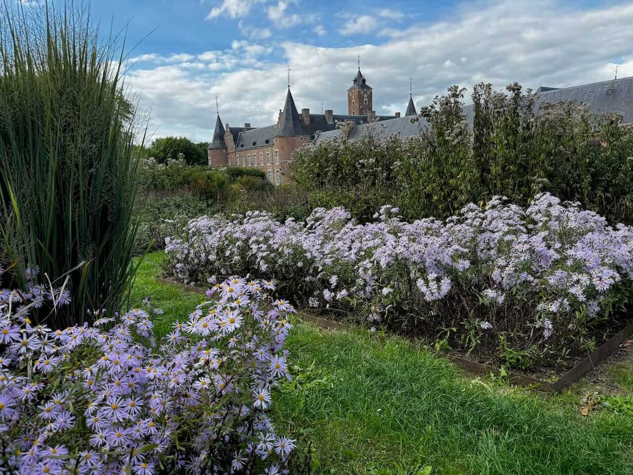 Die belgische Provinz Limburg in Flandern im Herbst erleben. Die belgische Provinz Limburg in Flandern im Herbst erleben.