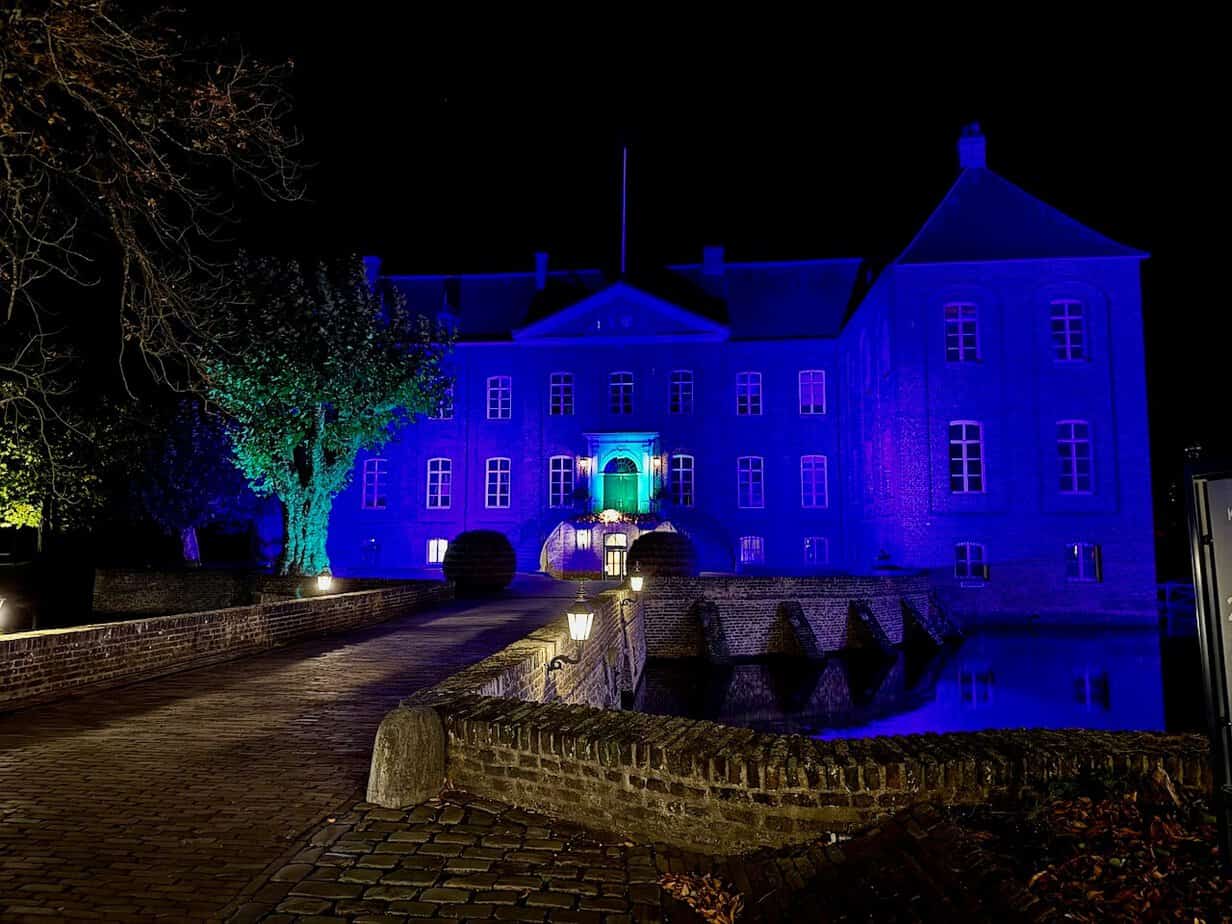 Ein Besuch beim Lichtkunstfestival Enchanted Gardens in Arcen Ein Besuch beim Lichtkunstfestival Enchanted Gardens in Arcen