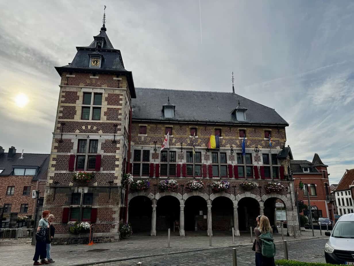 Die belgische Provinz Limburg in Flandern im Herbst erleben. Die belgische Provinz Limburg in Flandern im Herbst erleben.