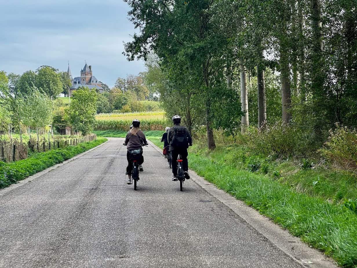 Die belgische Provinz Limburg in Flandern im Herbst erleben. Die belgische Provinz Limburg in Flandern im Herbst erleben.